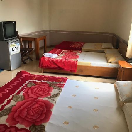 Kim Hoan Ngoc Hotel Плей Ку Екстериор снимка