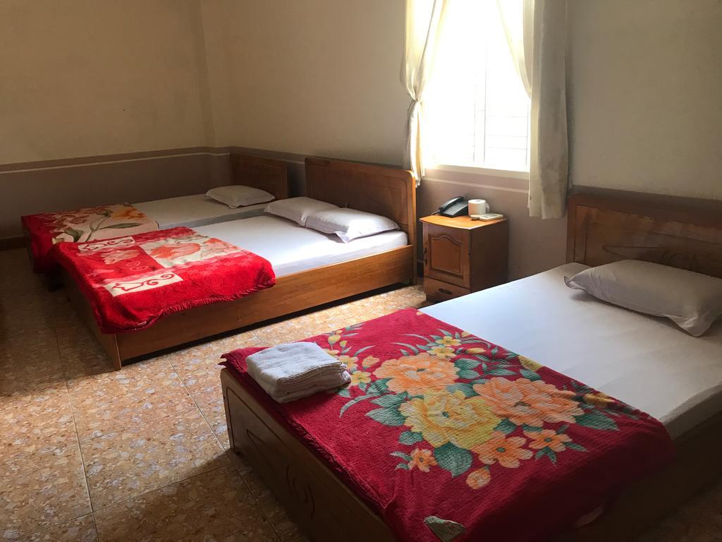 Kim Hoan Ngoc Hotel Плей Ку Екстериор снимка